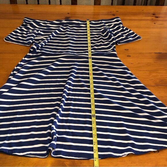 White House Black Market Off The Shoulder Stripped Sneaker Dress - Picture 14 of 16